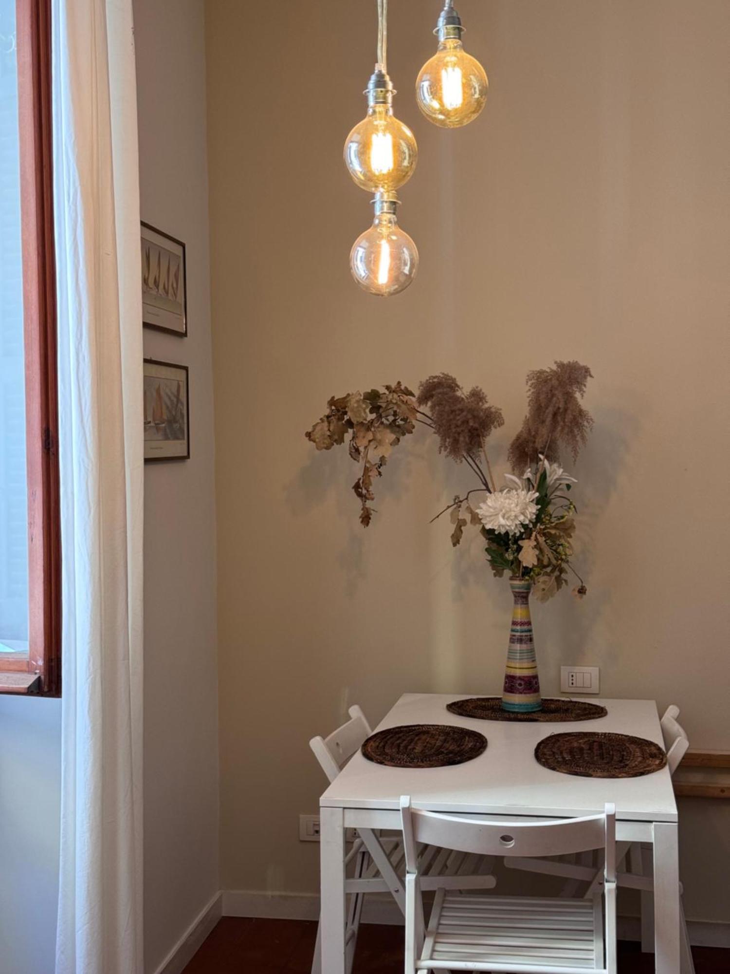 Colosseum Apartment - Your Cozy Roman Escape エクステリア 写真