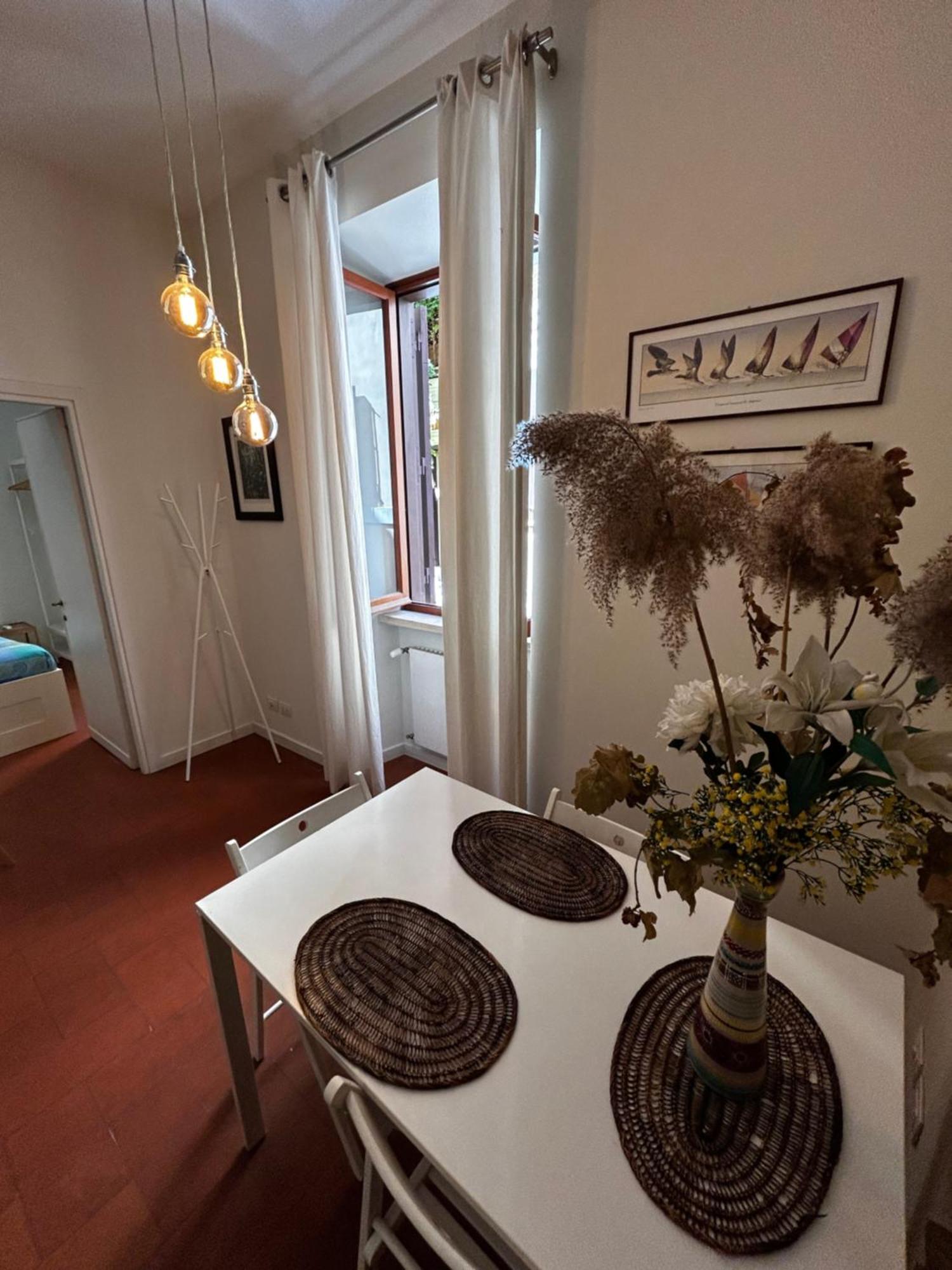 Colosseum Apartment - Your Cozy Roman Escape エクステリア 写真